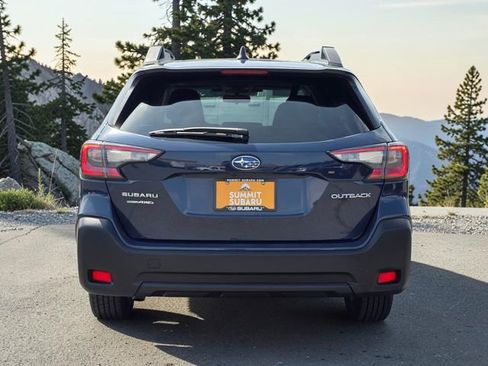 Used 2025 Subaru Crosstrek 2.0i Premium AWD/4WD image 5