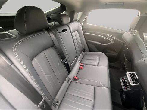 Used 2021 Audi e-tron Premium Plus AWD/4WD image 18