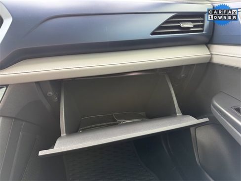 Used 2024 Volkswagen Taos SE image 32