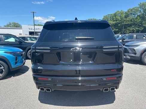 Used 2024 Chevrolet Traverse RS w/ LPO, Floor Liner Package AWD/4WD image 6
