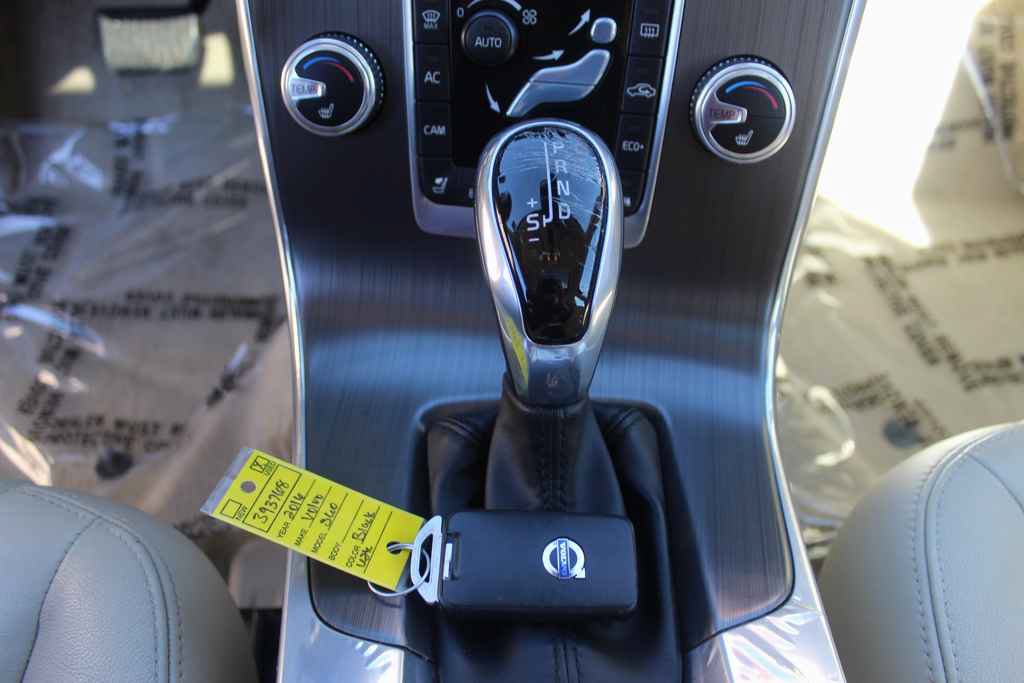 Used 2016 Volvo S60 T5 Premier w/ Convenience Package FWD image 23