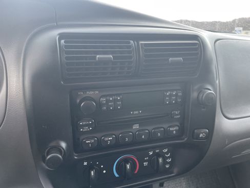 Used 2002 Ford Ranger Edge image 34