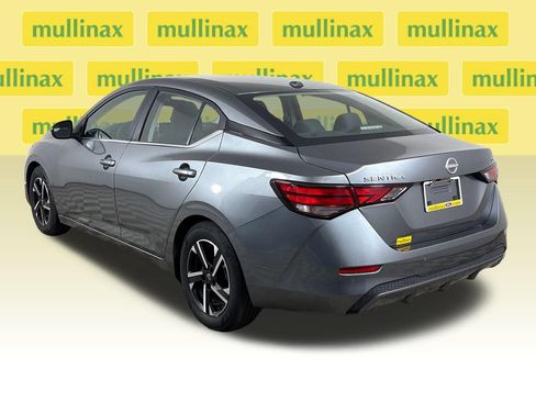 Used 2024 Nissan Sentra SV FWD image 8