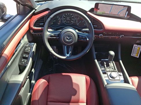 New 2026 MAZDA MAZDA3 Hatchback w/Premium Plus Pkg AWD/4WD image 8