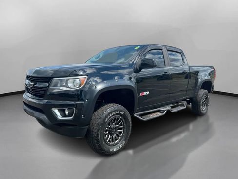 Used 2019 Chevrolet Colorado Z71 w/ Z71 Midnight Edition AWD/4WD image 5