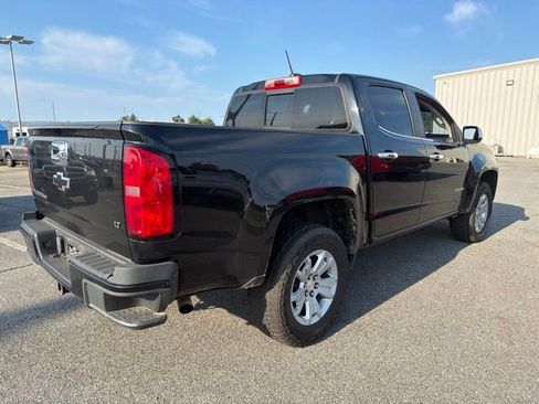 Used 2018 Chevrolet Colorado LT w/ LT Convenience Package RWD image 3