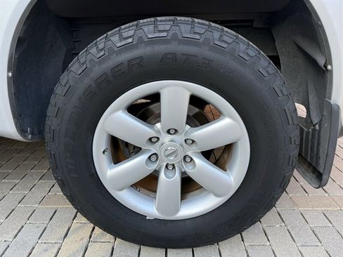 Used 2008 Nissan Titan SE image 32