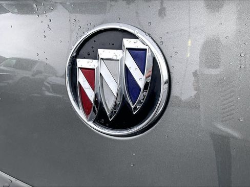 Used 2018 Buick Regal Essence image 30