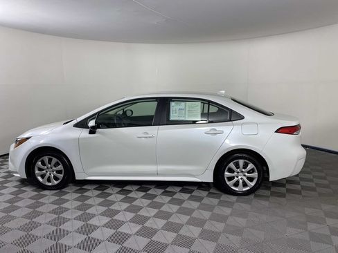 Used 2026 Toyota Corolla LE FWD image 5
