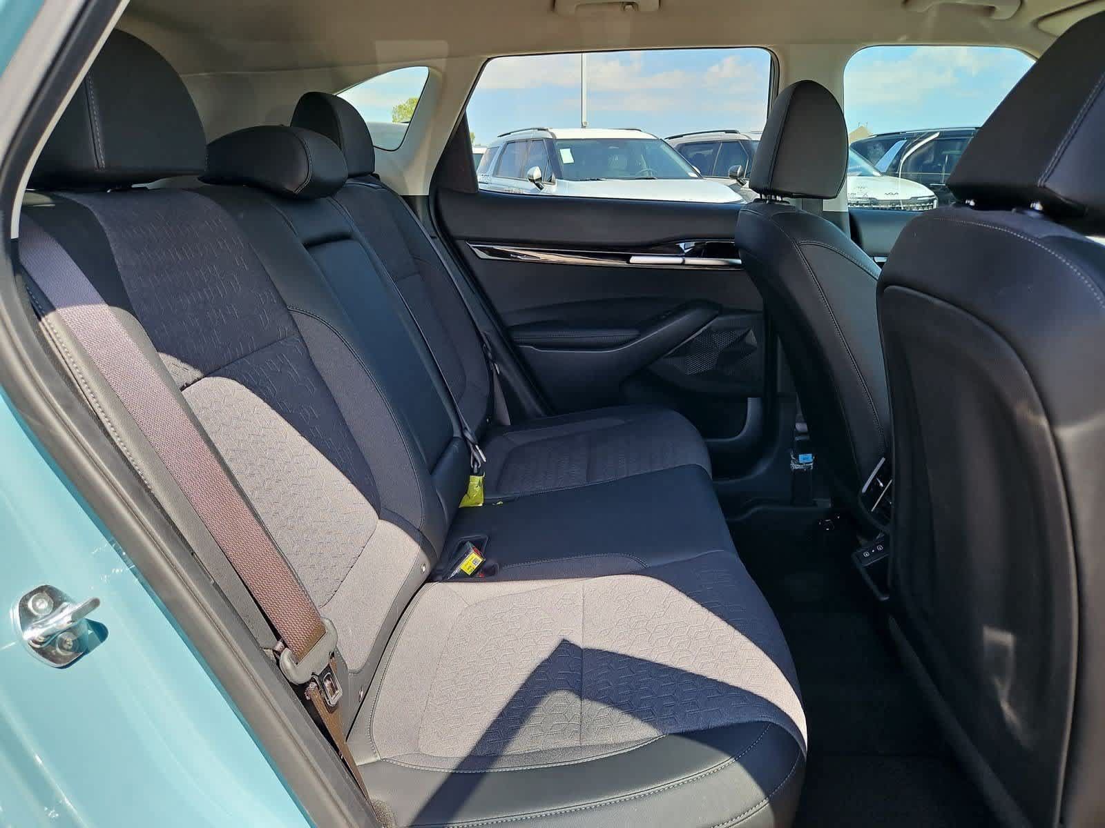 Used 2024 Kia Seltos S FWD image 19
