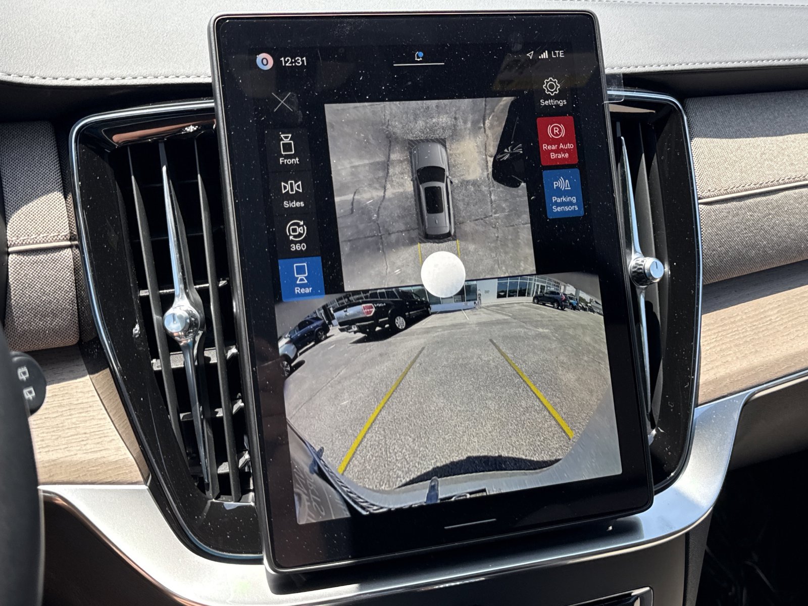New 2026 Volvo XC90 T8 Plus w/ Protection Package Premier AWD/4WD image 27