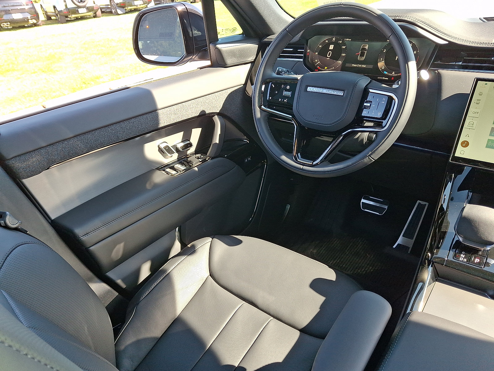 New 2027 Land Rover Range Rover Sport Dynamic SE AWD/4WD image 8