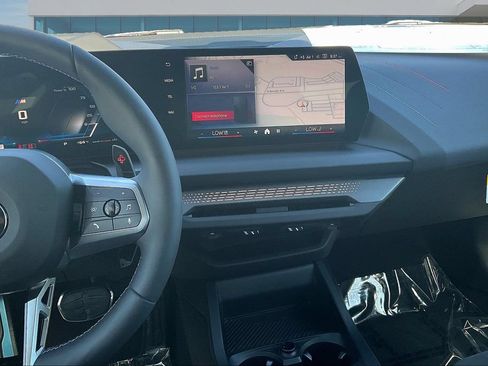Used 2026 BMW M235i xDrive w/ Technology Package AWD/4WD image 9