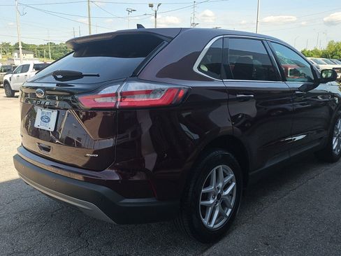 Used 2024 Ford Edge SEL AWD/4WD image 5