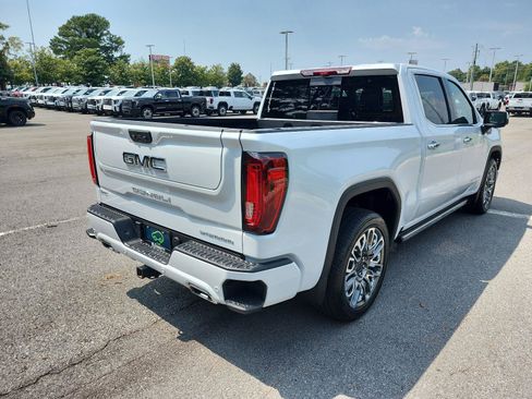 Certified 2026 GMC Sierra 1500 Denali Ultimate AWD/4WD image 3