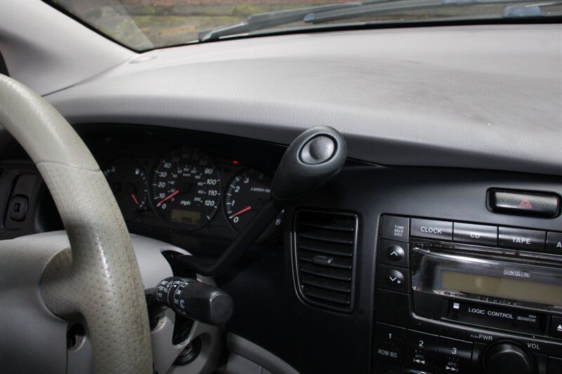Used 2000 MAZDA MPV ES FWD image 8