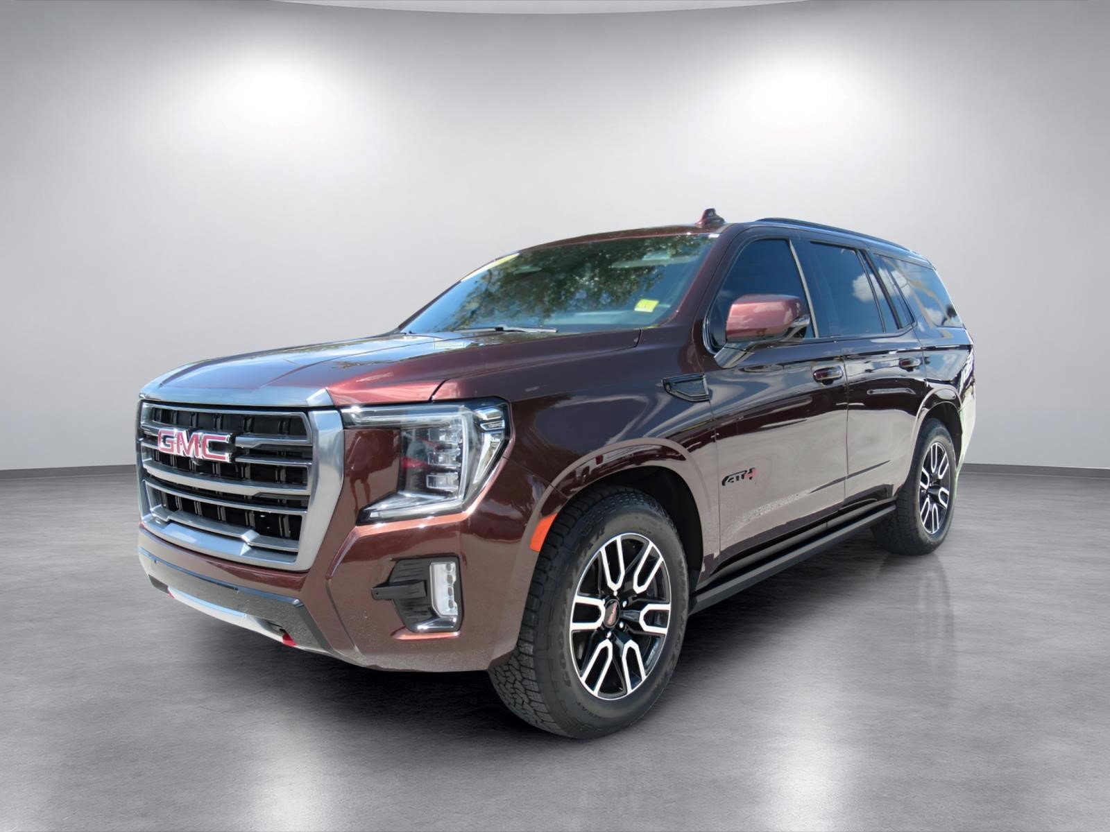 Used 2023 GMC Yukon AT4 w/ AT4 Premium Plus Package AWD/4WD image 2