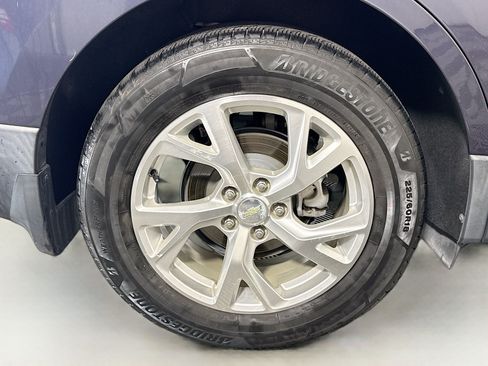 Used 2018 Chevrolet Equinox Premier FWD image 33