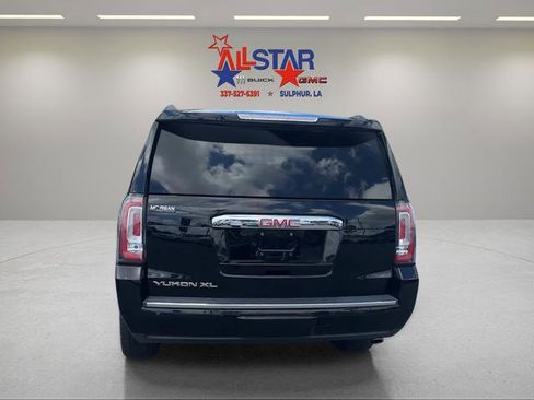 Used 2018 GMC Yukon XL Denali w/ Open Road Package RWD image 6