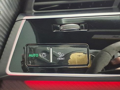 Used 2023 Audi RS Q8 image 21