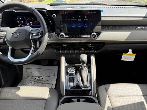 New 2026 Chevrolet Colorado ZR2 w/ Midnight Edition AWD/4WD image 11