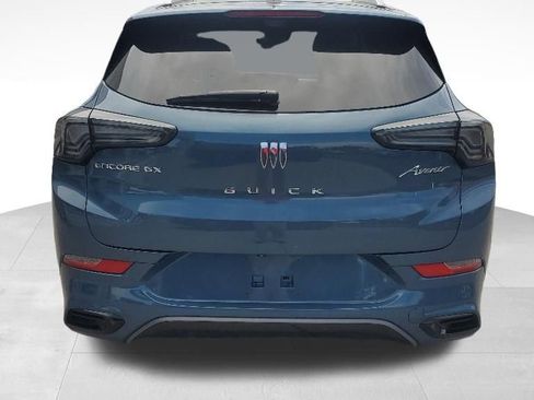 Used 2024 Buick Encore GX Avenir w/ Avenir Technology Package FWD image 4