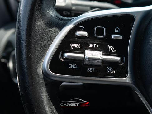 Used 2020 Mercedes-Benz CLA 250 w/ Premium Package image 24