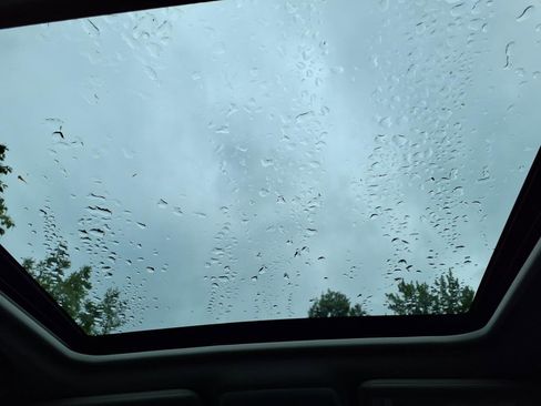 Certified 2022 Subaru Forester Limited image 12