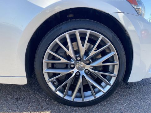 Used 2016 Lexus IS 200t image 10