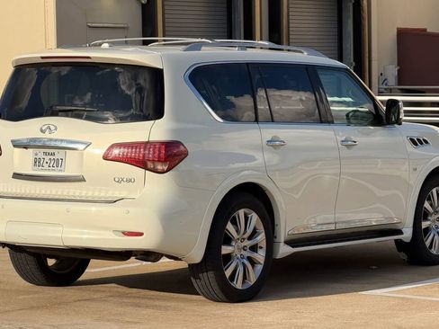 Used 2014 INFINITI QX80 2WD w/ Deluxe Touring Package image 4