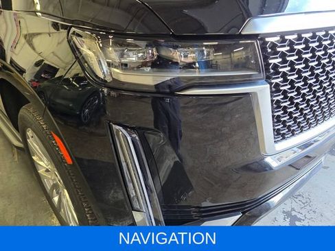 Used 2023 Cadillac Escalade Premium Luxury AWD/4WD image 5