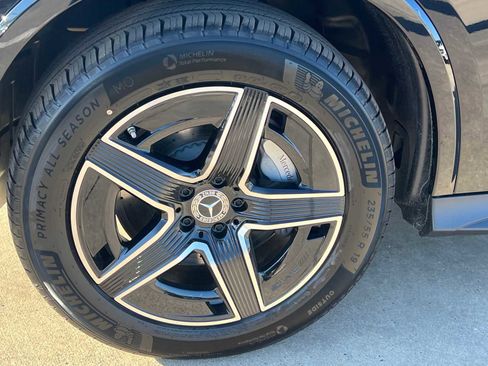 New 2026 Mercedes-Benz GLC 300 image 9