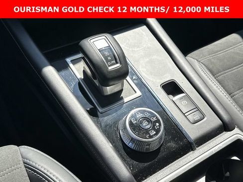 Used 2024 Mitsubishi Outlander SE AWD/4WD image 27
