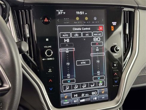 Used 2025 Subaru Outback Premium image 28