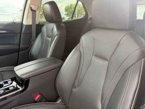 Used 2023 Buick Envision Essence FWD image 18