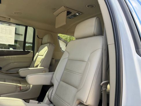 Used 2017 GMC Yukon XL Denali w/ Open Road Package image 39