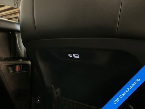 New 2026 Chrysler Pacifica Select image 16