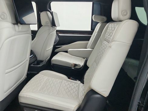 Certified 2026 Cadillac Escalade ESV Platinum Luxury w/ LPO, Floor Liner Package AWD/4WD image 22