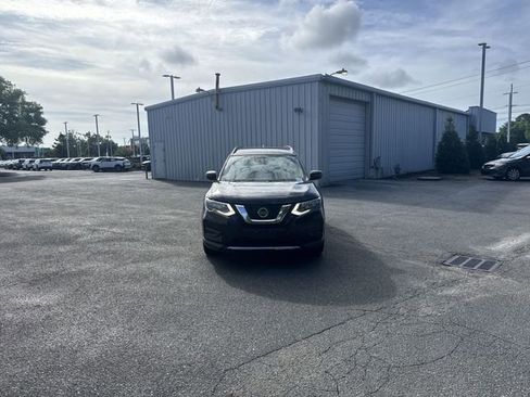 Used 2019 Nissan Rogue S w/ Special Edition Package AWD/4WD image 2