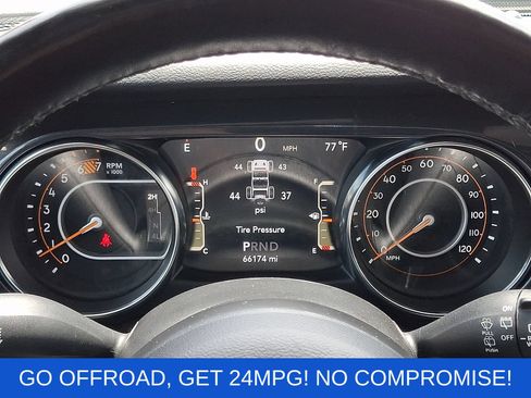 Used 2022 Jeep Wrangler Unlimited Sport AWD/4WD image 22