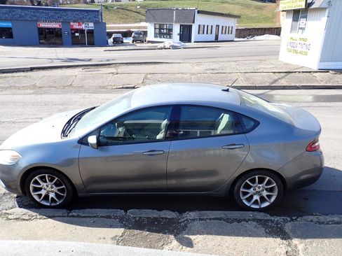 Used 2013 Dodge Dart SXT w/ Popular Equipment Group image 4