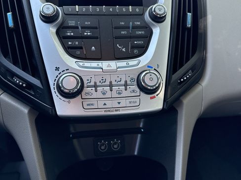 Used 2011 Chevrolet Equinox LS w/ Bluetooth Package AWD/4WD image 16