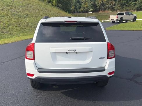 Used 2011 Jeep Compass Sport FWD image 29