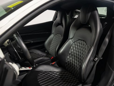 Certified 2017 Ferrari 488 GTB RWD image 20