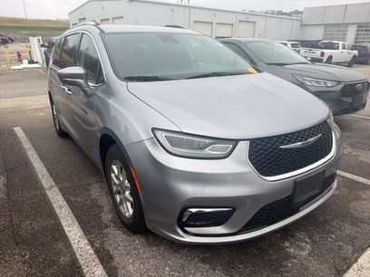Used 2021 Chrysler Pacifica Touring-L
