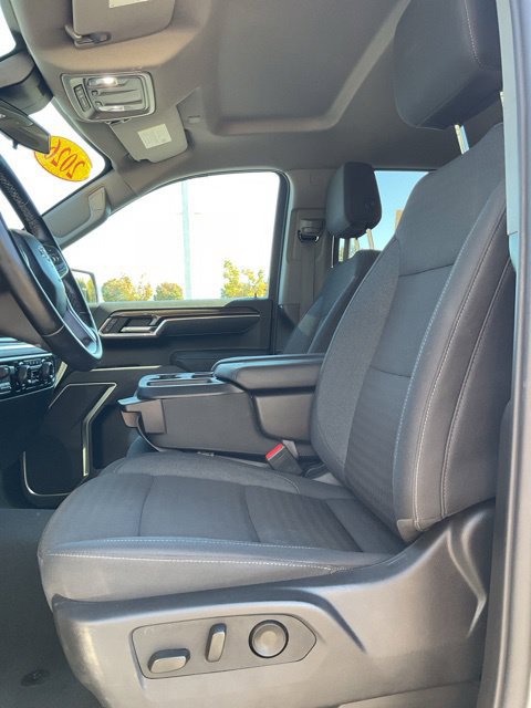 Used 2026 Chevrolet Silverado 1500 RST AWD/4WD image 16