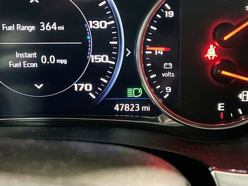 Used 2023 Chevrolet Traverse High Country image 8