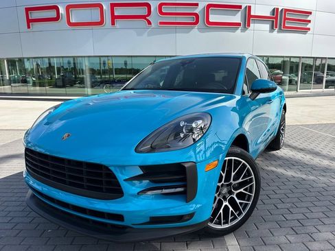Certified 2020 Porsche Macan AWD/4WD image 1