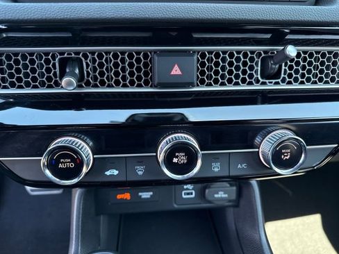 Used 2023 Honda Civic Sport image 10