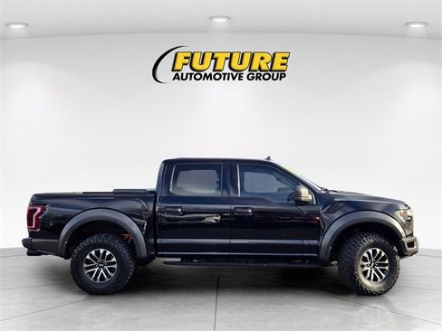 Used 2019 Ford F150 Raptor image 11
